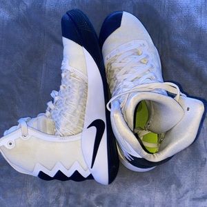 Nike Zoom Basketball Shoes